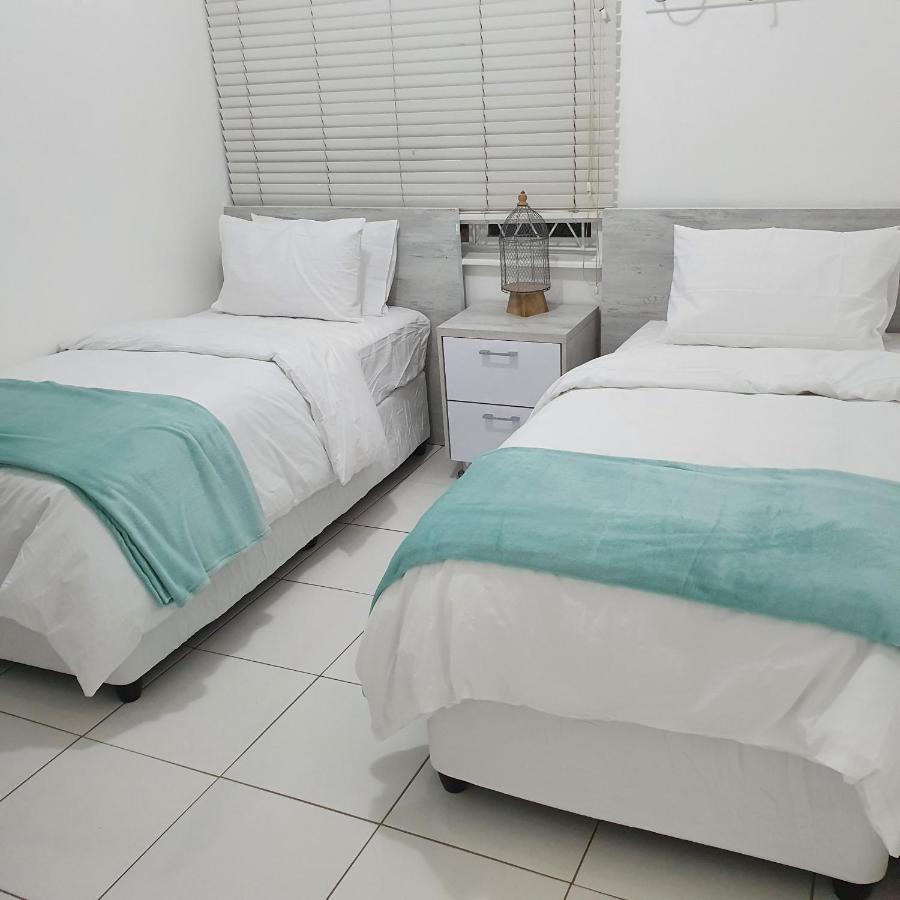 Apartment Halaal Haven: Luxury Near Musjid Al Hilaal