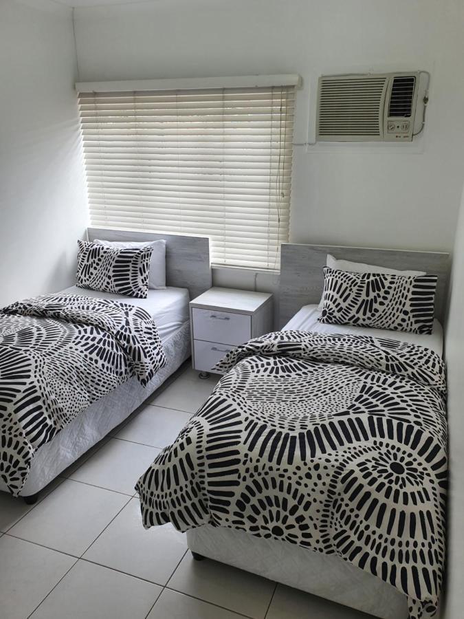 Apartment Halaal Haven: Luxury Near Musjid Al Hilaal Durban