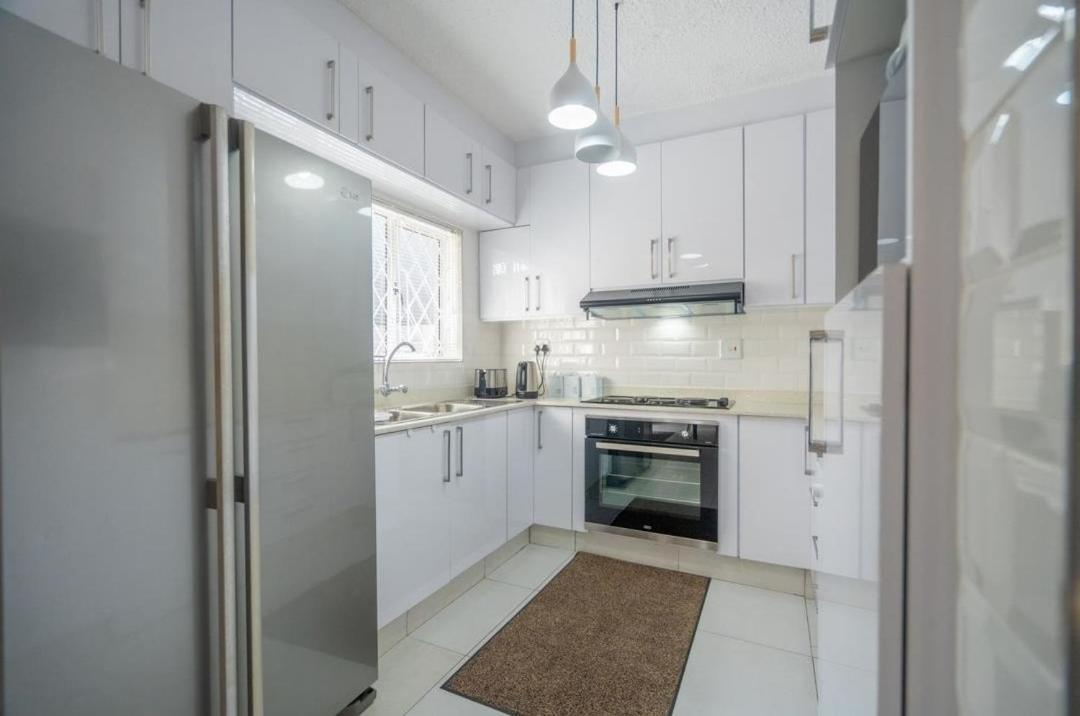 Halaal Haven: Luxury Near Musjid Al Hilaal Apartment